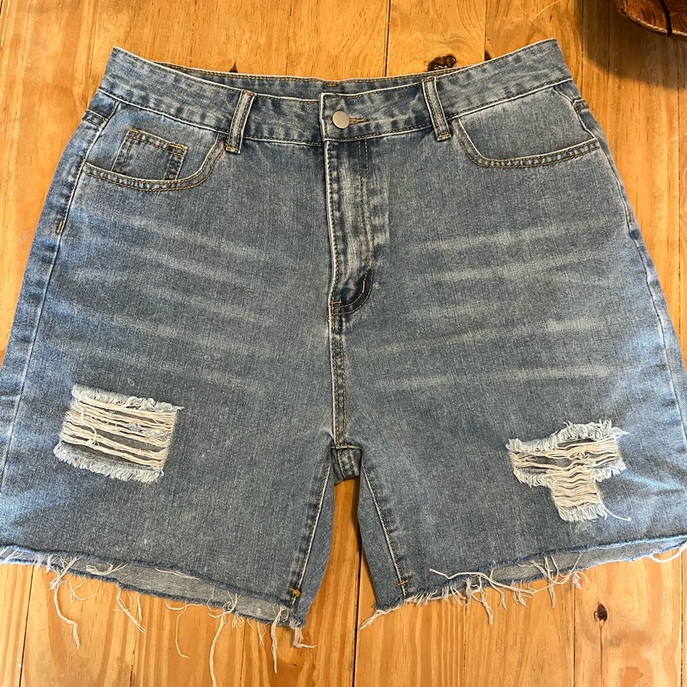 Denim Mom short size XL